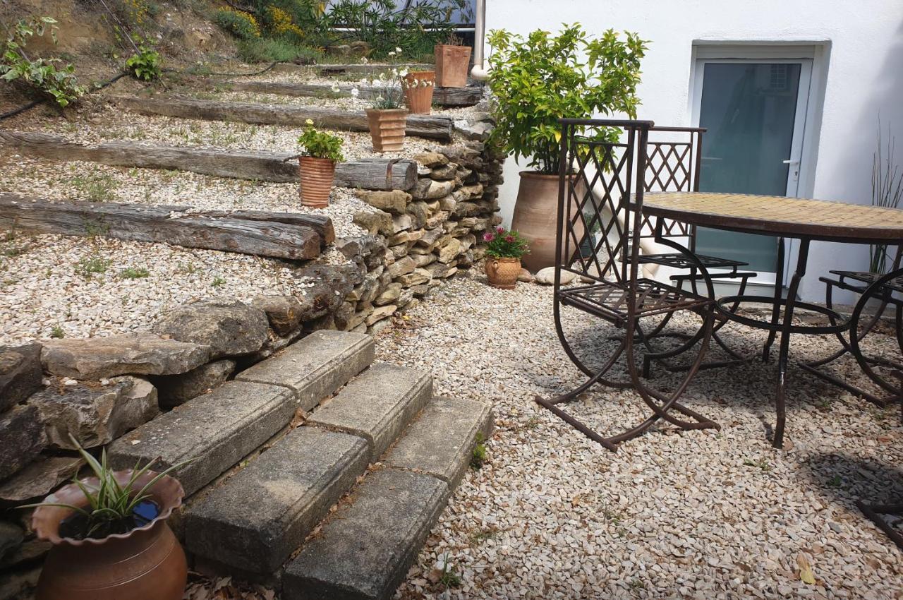 Gites L'Hermitage La Tour-dʼAigues Buitenkant foto